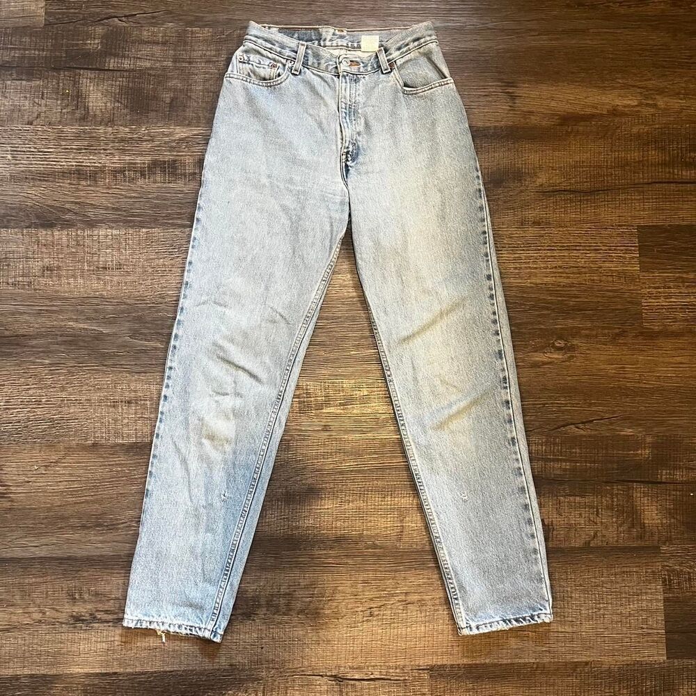 Vintage Levi's 550 Relaxed Fit Tapered Leg denim jeans
